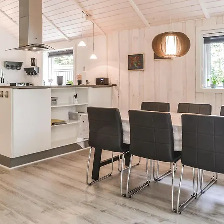 3 Bedroom In V