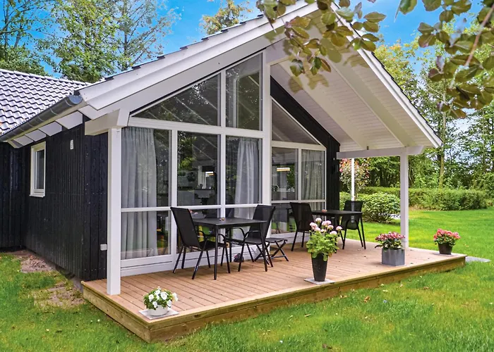 3 Bedroom In V בית נופש *